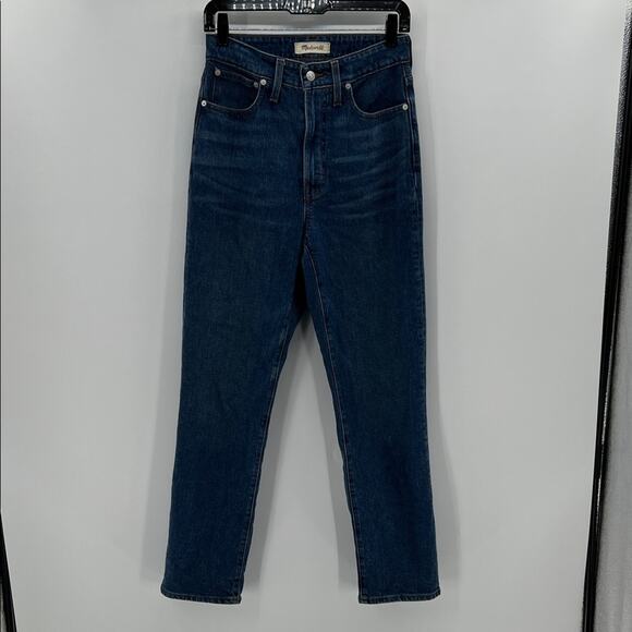 Madewell Denim - Madewell Women's Curvy Perfect Vintage Straight Jeans - Medium Wash - 27